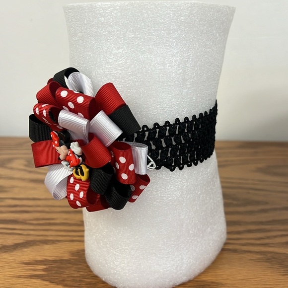 NWOT Minnie Mouse Baby Headband - Picture 2 of 5